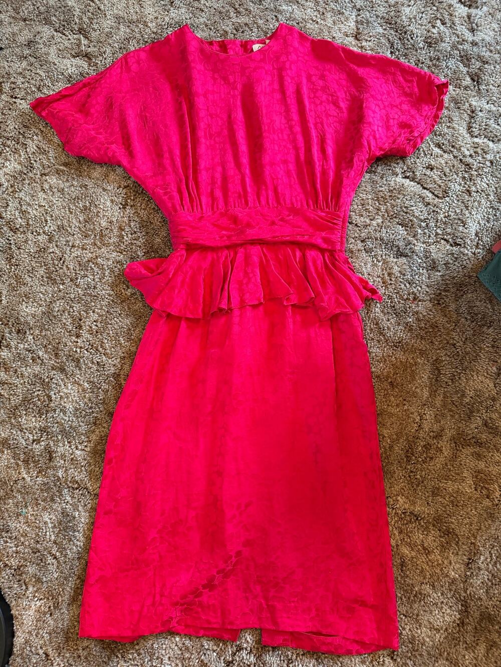 Vintage 1980s Argenti 100% Pure Silk Peplum Dress Tomato Red Jacquard Keyhole